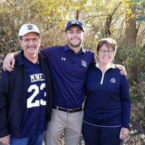 Meet your Posher, Adam